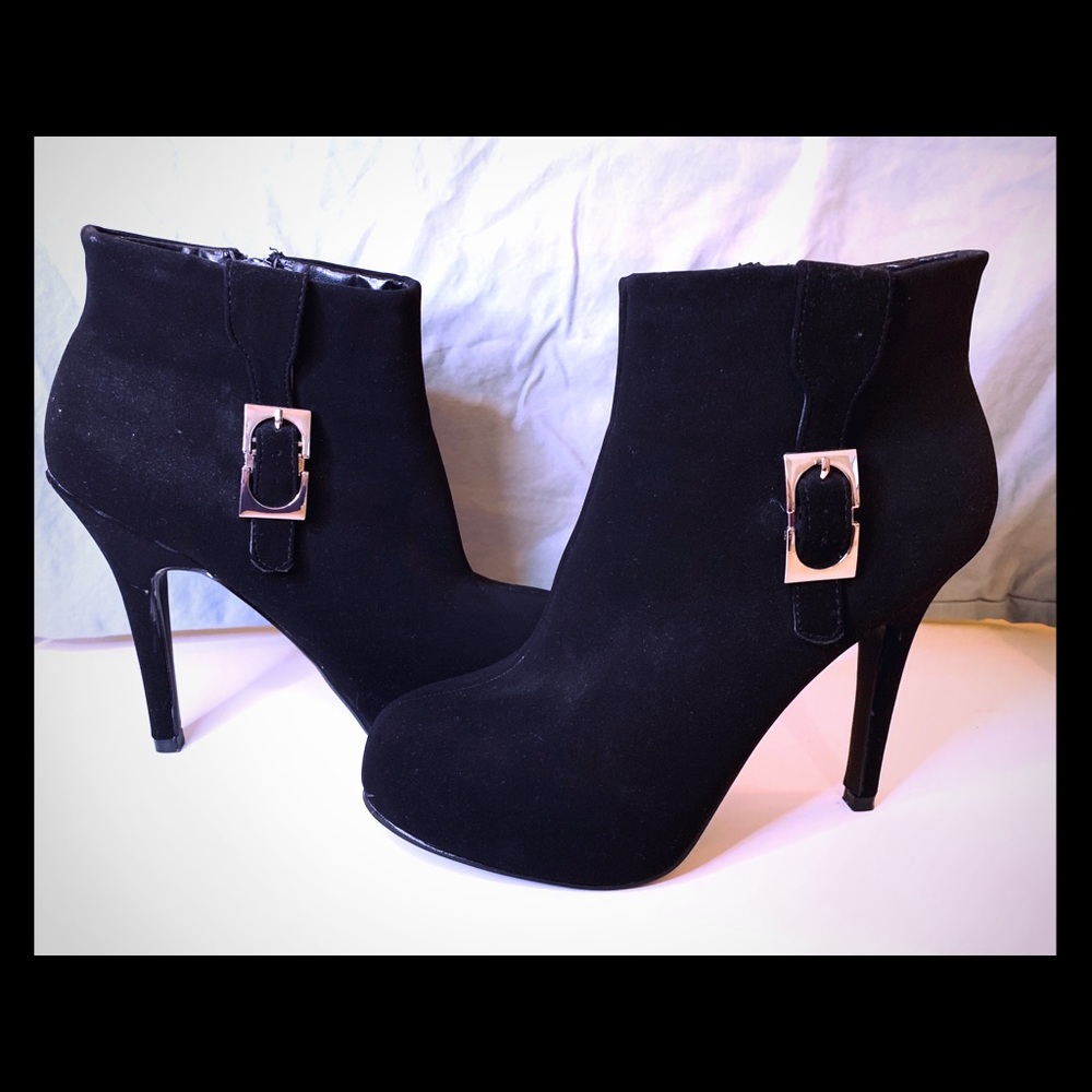 Women’s size 7.5 bootie